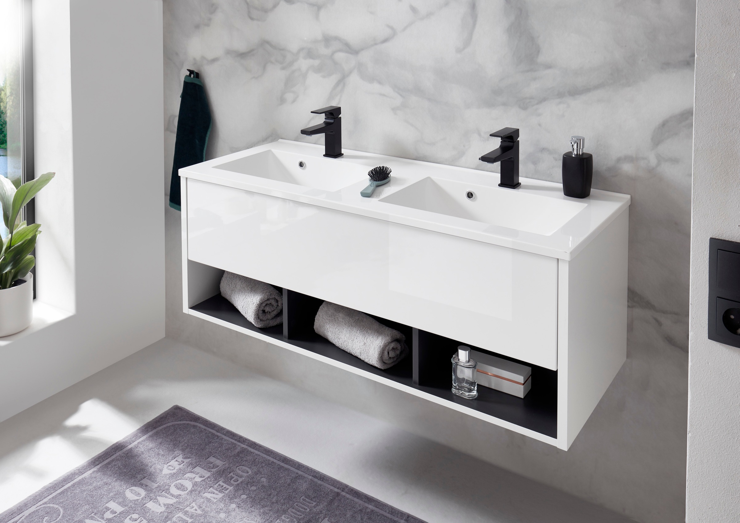 Places of Style Badmöbel-Set »Studio Line, Bad im modernen Design, 2-teiliges Badezimmer«, (2 St.), Waschtisch und Spiegel, in zwei Farben verfügbar, viel Stauraum