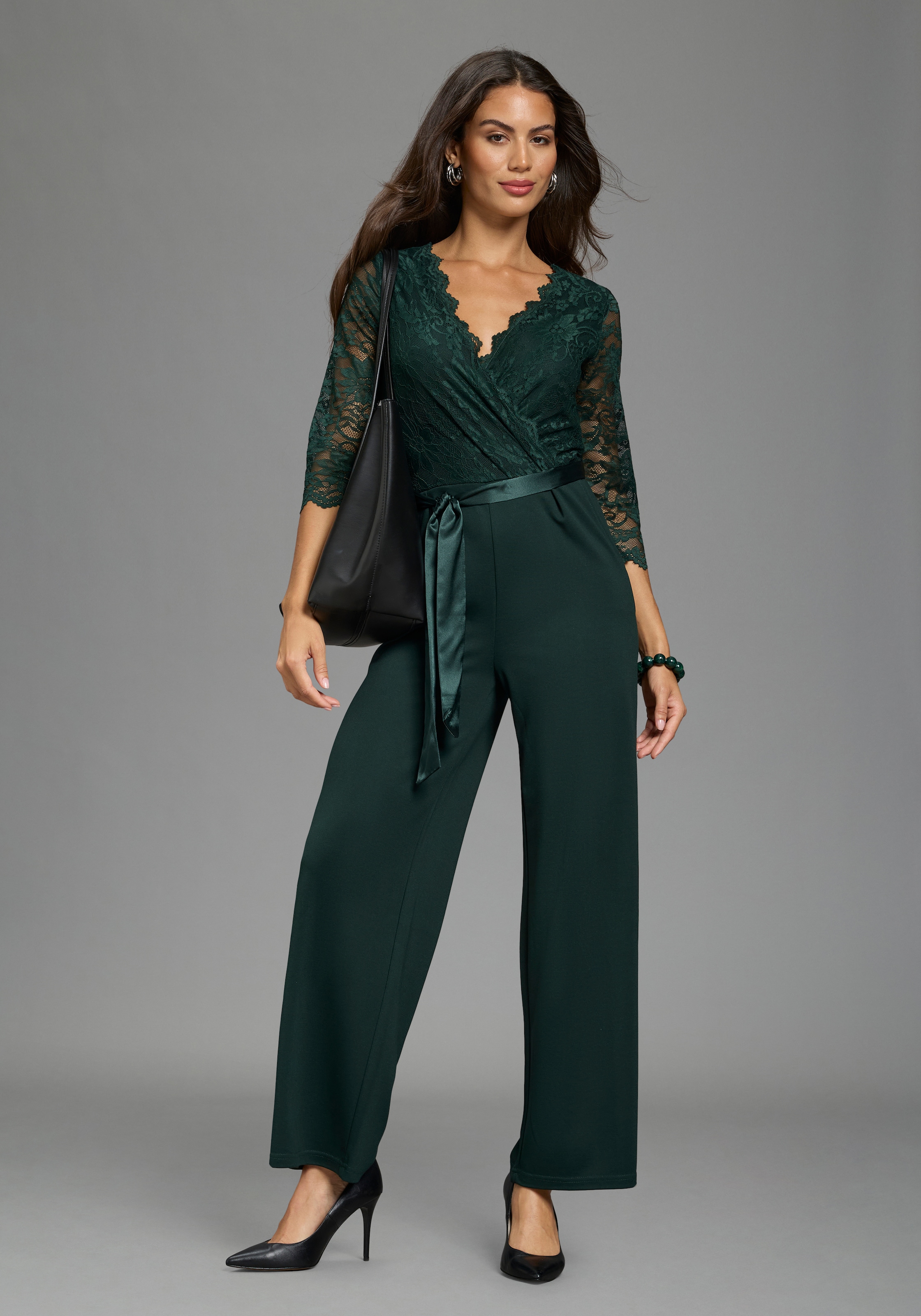 Image of Laura Scott Jumpsuit mit Spitzenoberteil, elastischer Materialmix