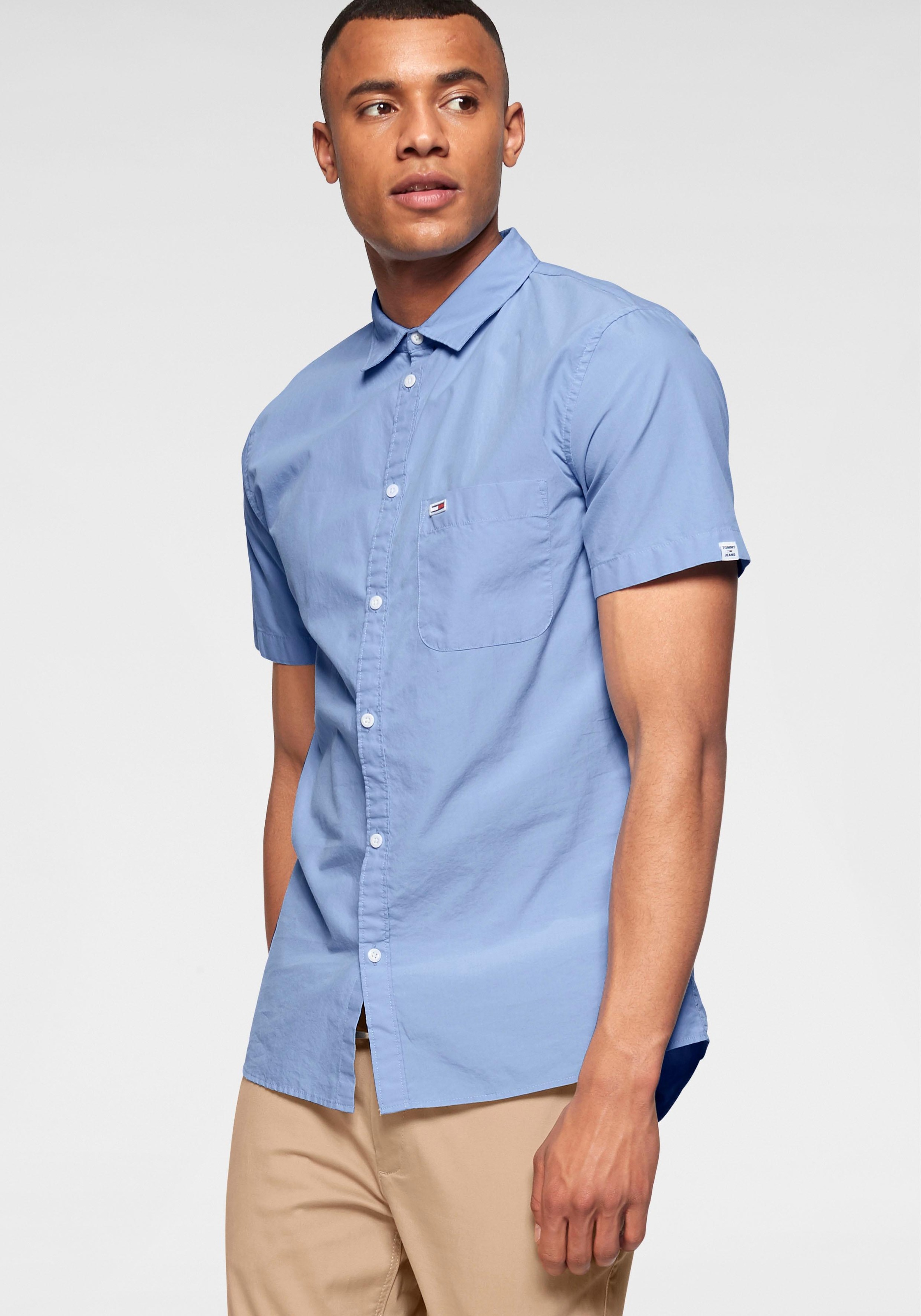 Image of Tommy Jeans Kurzarmhemd »TJM S/S SOLID POPLIN SHIRT« bei Ackermann Versand Schweiz