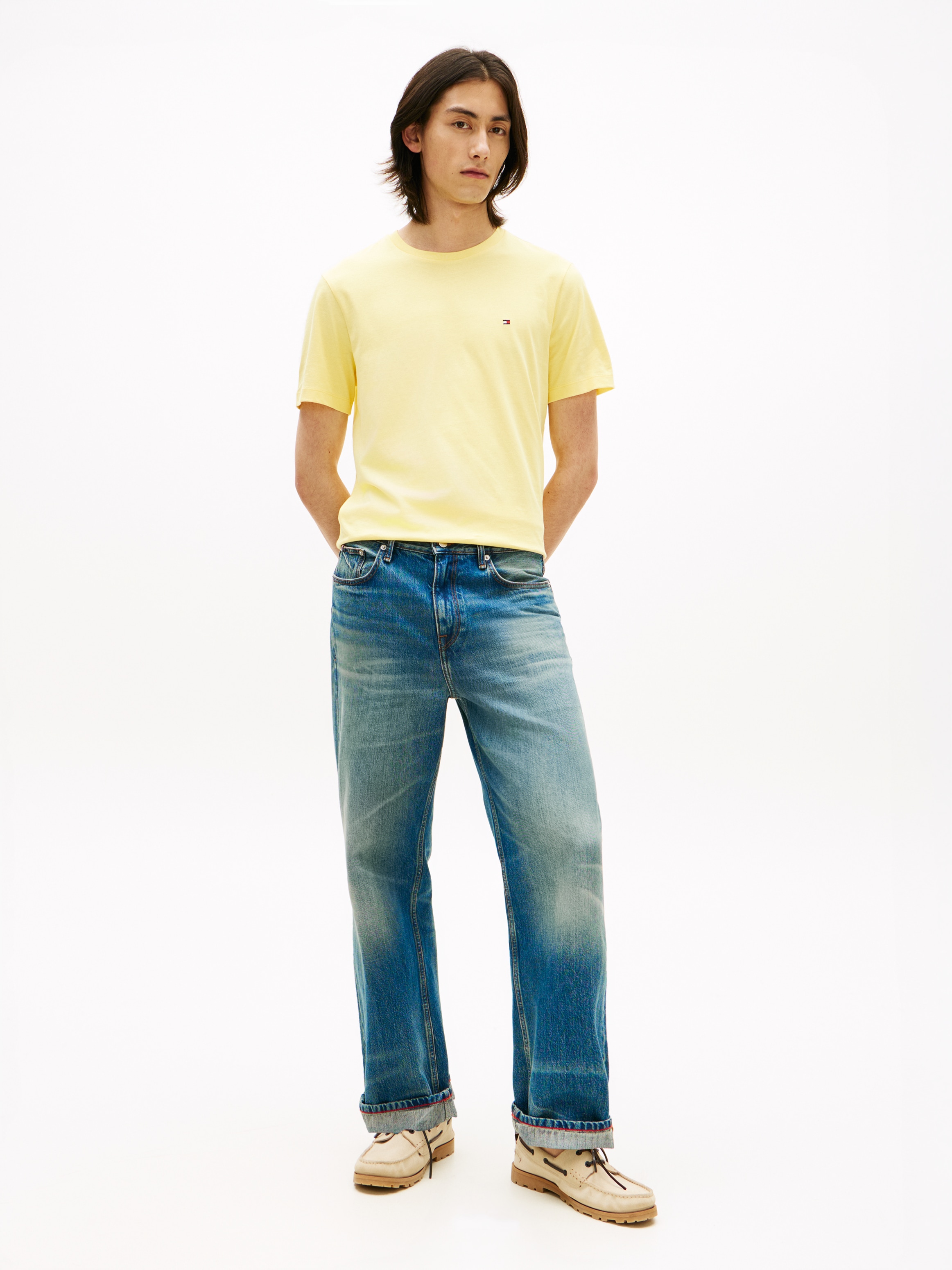 Tommy Hilfiger T-shirt »ESSENTIAL REGULAR FIT SOLID  mit Stickerei« unifarben, casual, Baumwolle, Rundhals