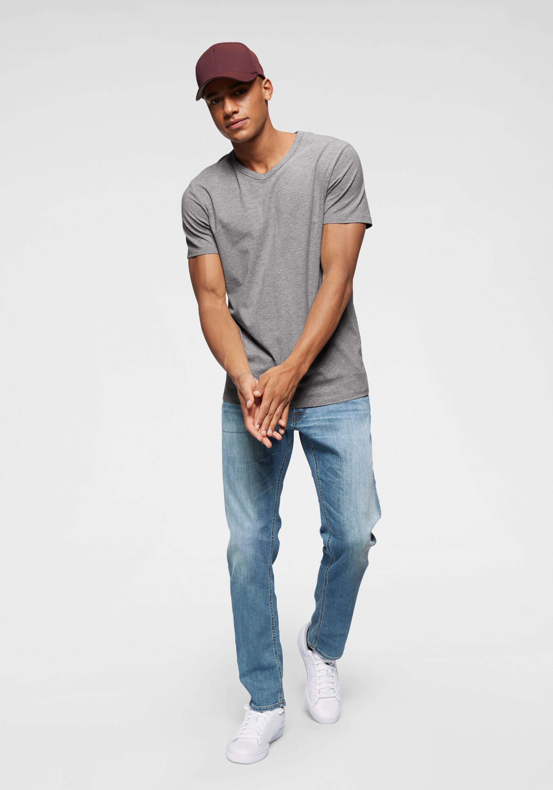 Jack & Jones T-Shirt »SLIM- FIT BASIC TEE V-NECK«, mit V-Ausschnitt