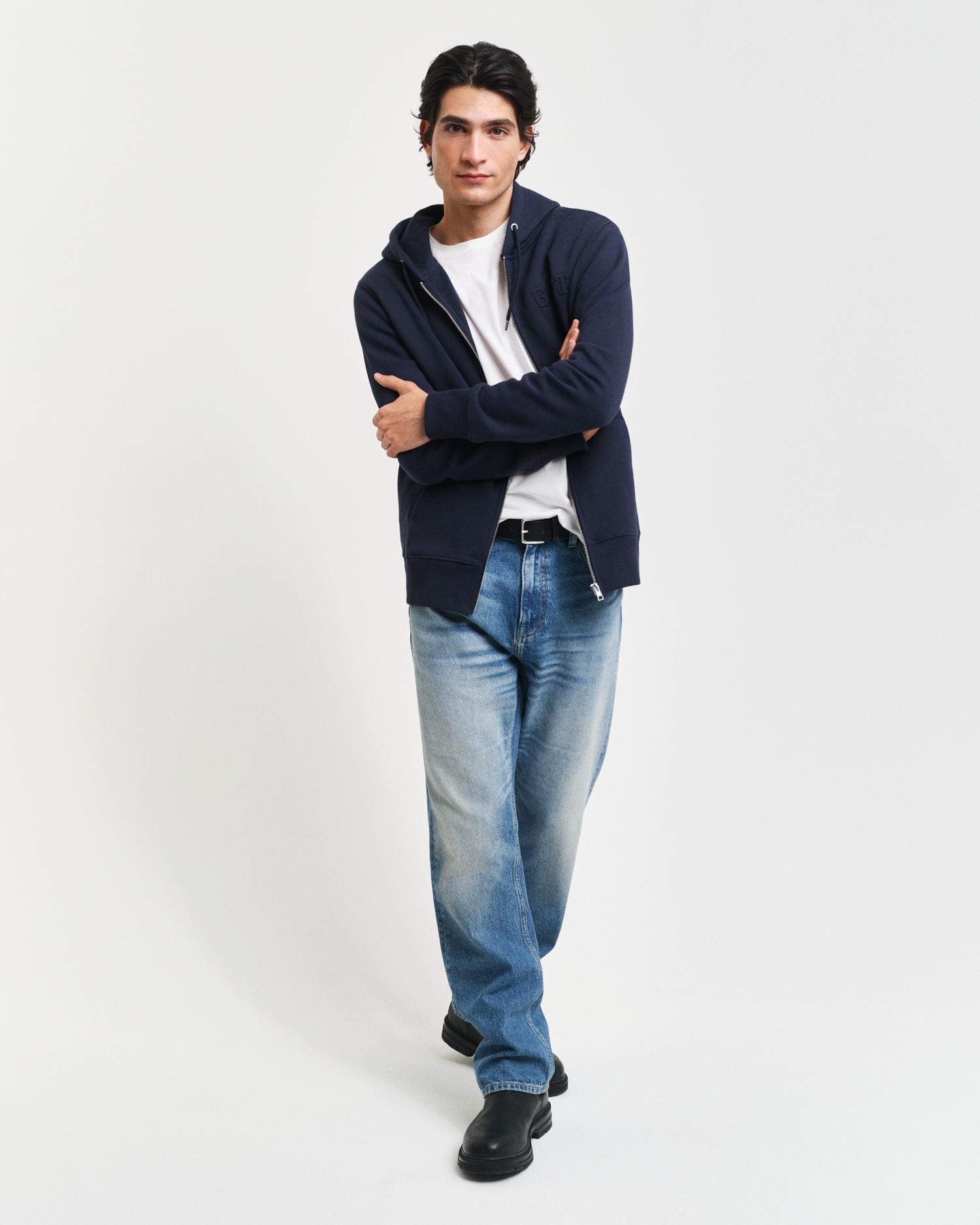 Gant Kapuzensweatjacke »EMBOSSED FULL-ZIP HOODIE«, eine erhabene GANT-Grafikprägung auf der Brust