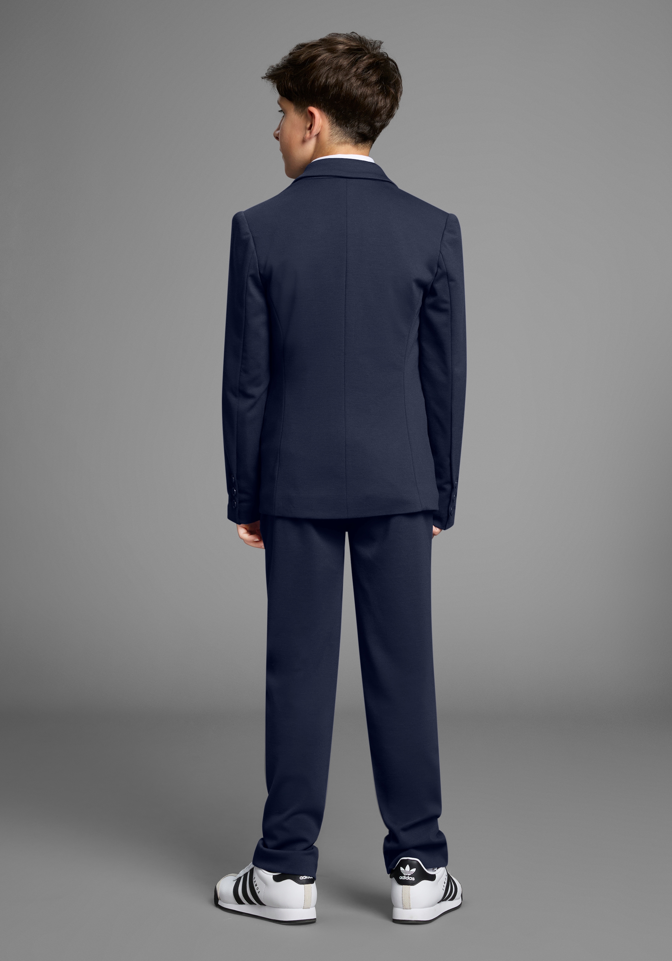 Bruno Banani Costume »2tlg. Jersey Anzug für Jungen« Ensemble, Veste & pantalon, 2 cuis tlg. Basic adapté à toutes occasions. Costume jersey élégant pour adolescents
