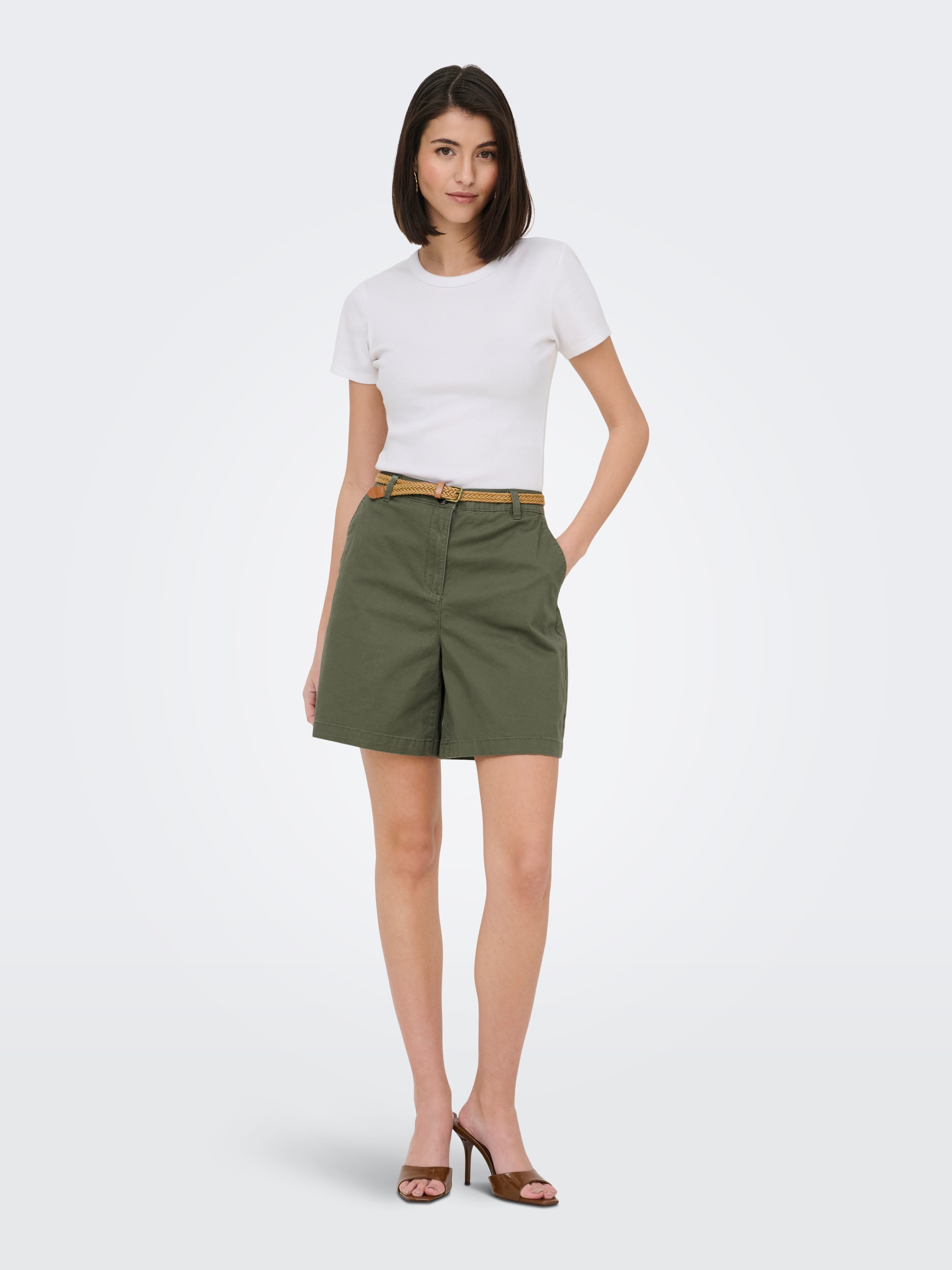 JDY Short en chino »JDYCHICAGO MW BERMUDA SHORTS WVN NOOS«  mélange coton, coupe régulière