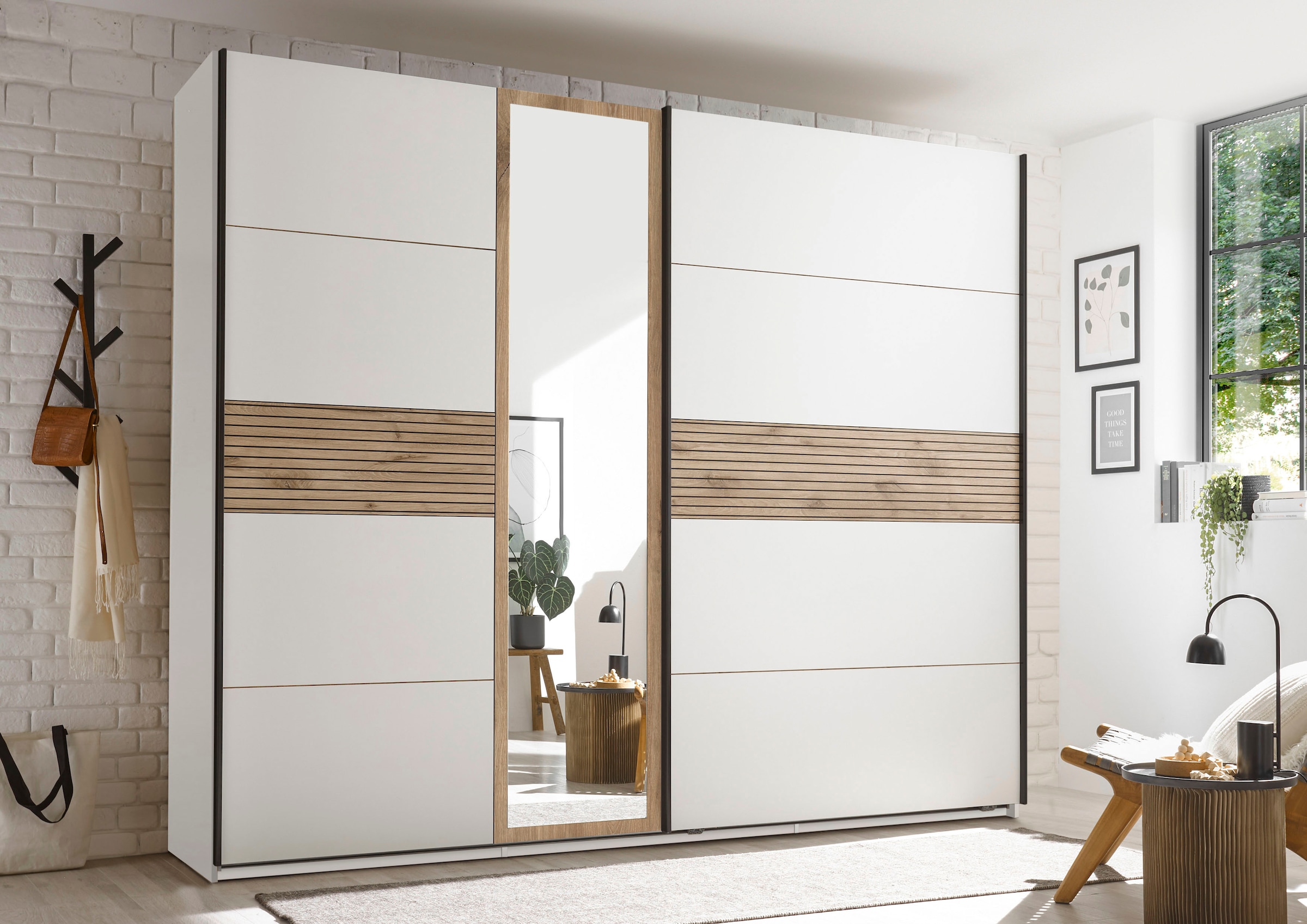 Schlafkontor Kleiderschrank »Leo Schwebetürenschrank, Schiebetürenschrank mit Spiegel«, Absetzung in Viking Oak heller Rillenoptik und Spiegel