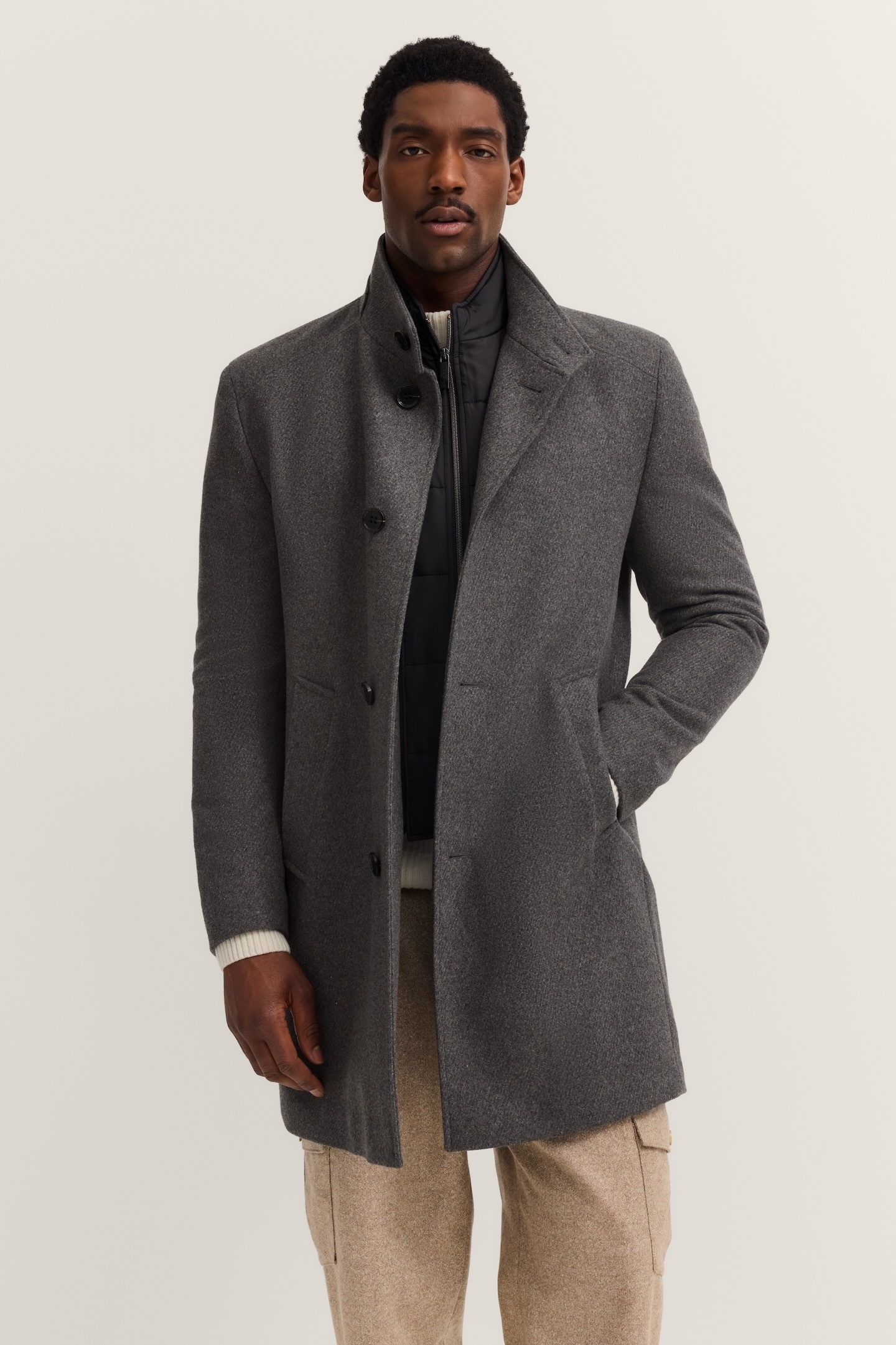 bugatti Kurzmantel »Westen-Einsatz« Modern Fit mit Flexcity Stretch Einsätzen