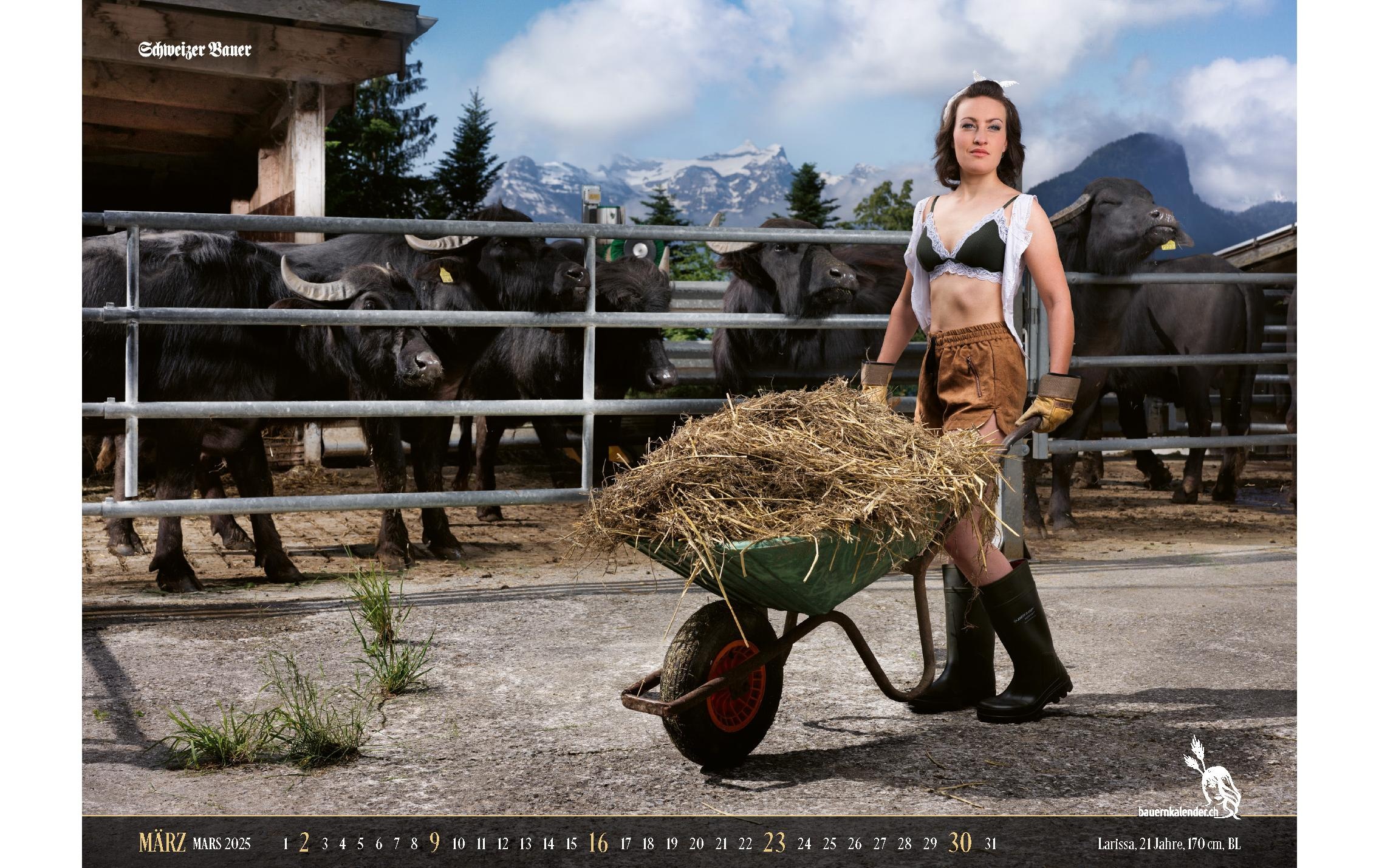 Wandkalender »Calendaria Bauern Girls 2025«