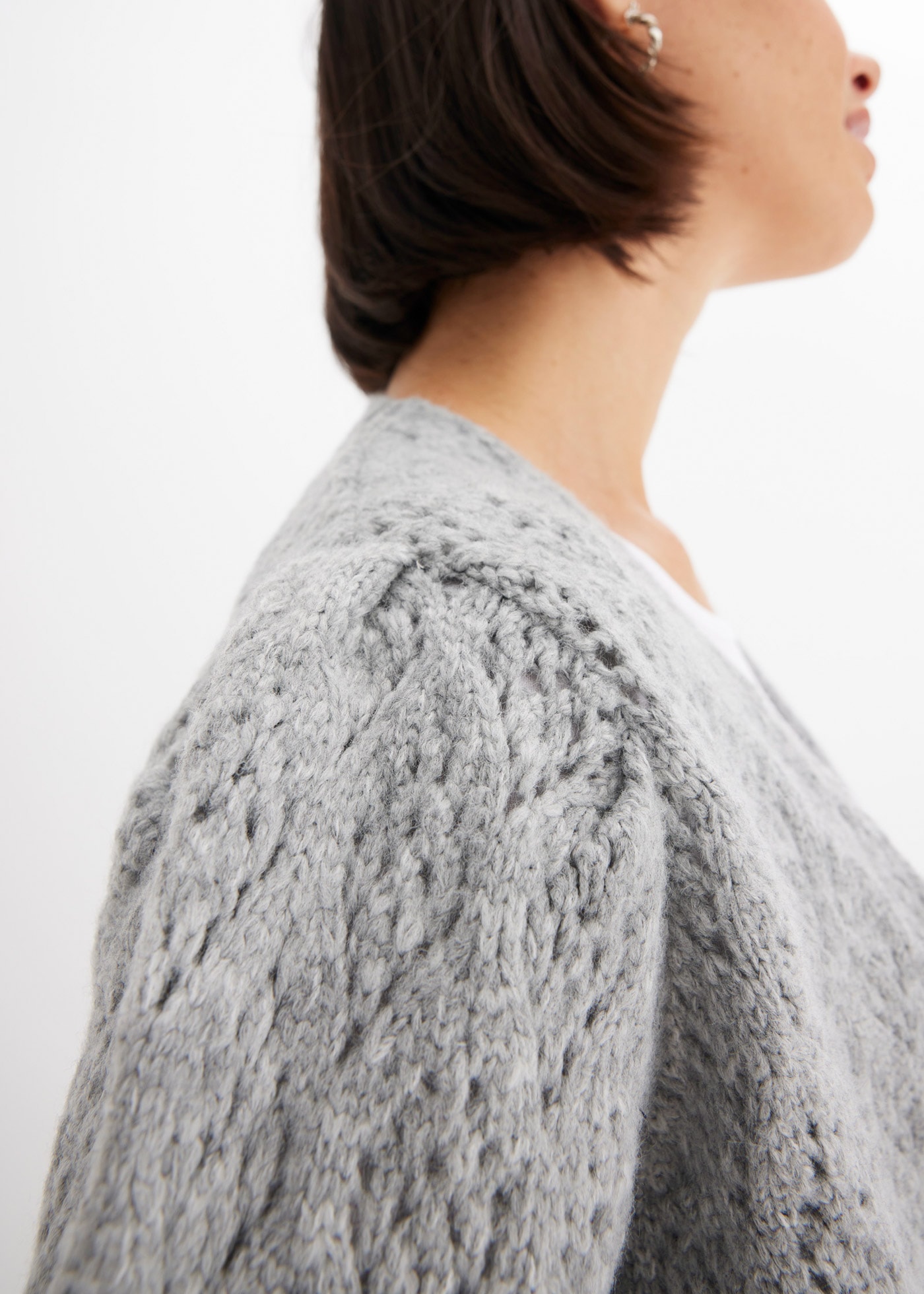 bonprix Strickjacke »Feinstrickjacke« Loose Fit, Feinstrick, mit breitem Bündchen, pflegeleicht