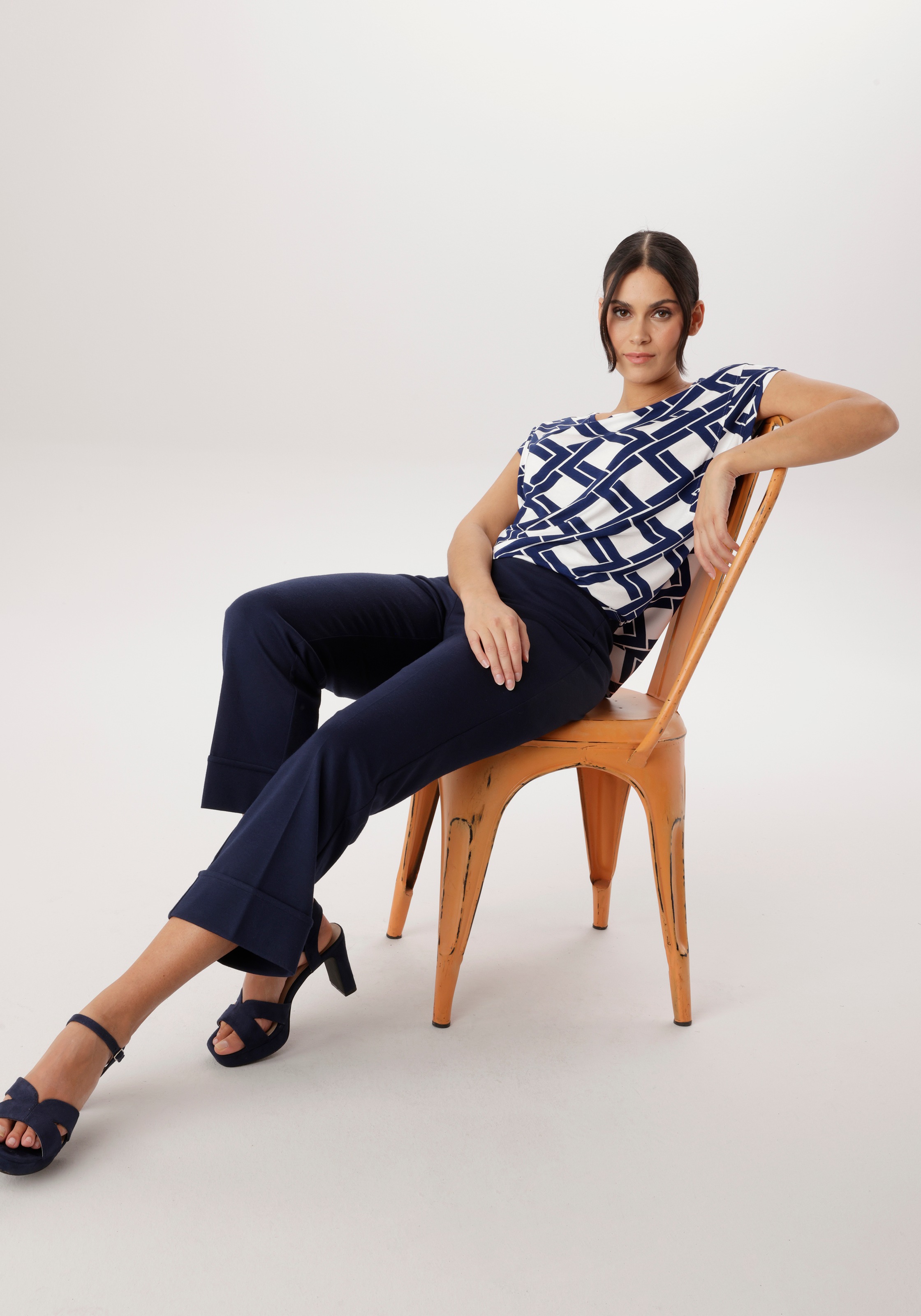 Aniston SELECTED T-Shirt