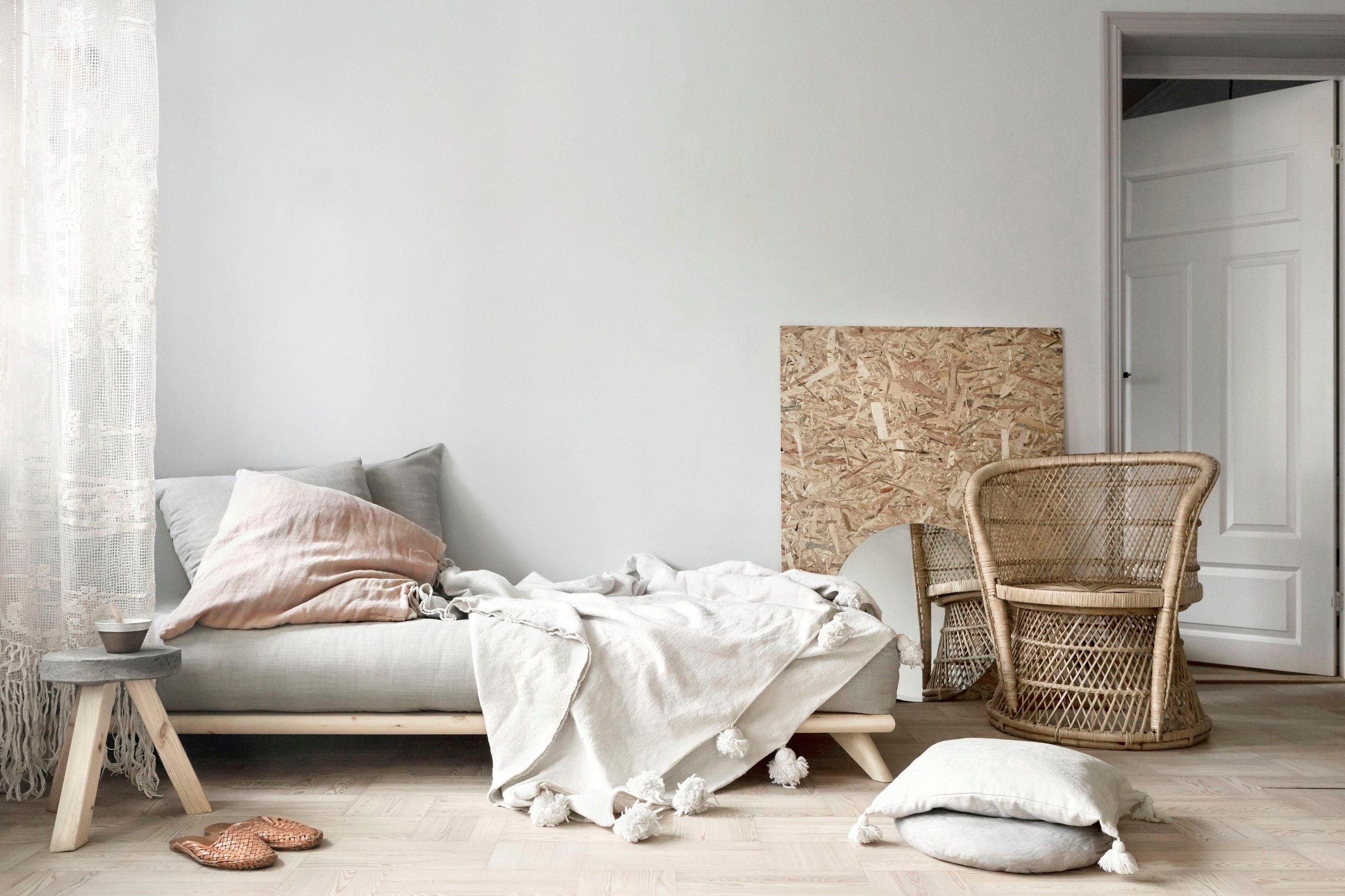 Karup Design Daybett "Senza, Sofa, mit Futonmatratze, minimalistisch, massives Kiefernholz" Handgefertigt, skandinavisches Design, vielseitig, schlichter Stil
