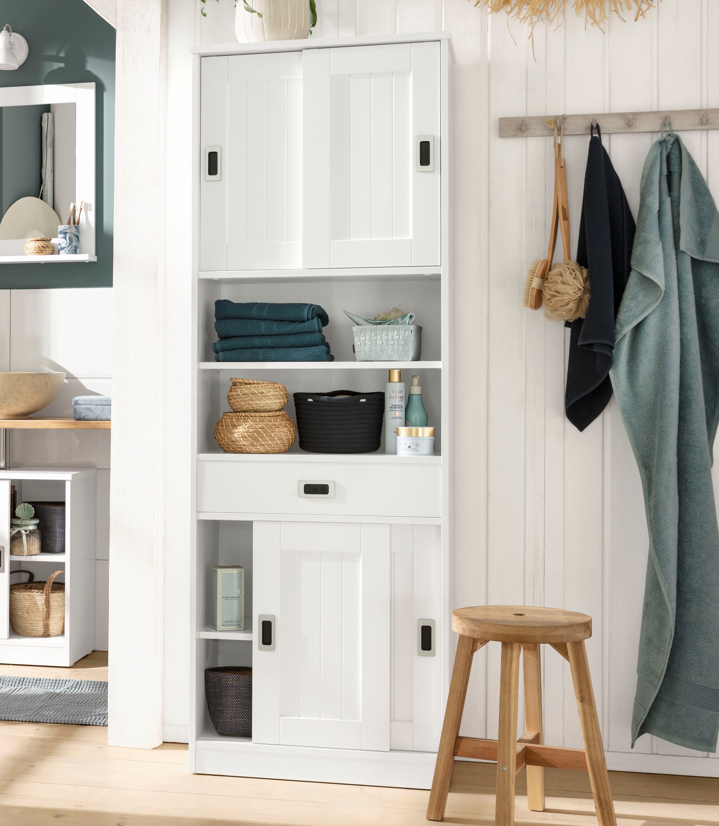 Image of Home affaire Hochschrank »Nekso«, Landhausoptik, mit Schiebetüren, Breite 61 cm bei Ackermann Versand Schweiz
