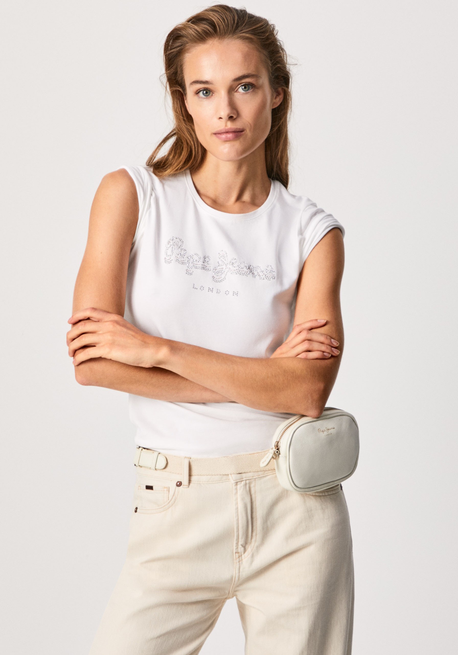 Pepe Jeans Print-Shirt »ASTRID«, Markenlogo aus Glitzersteinen kaufen