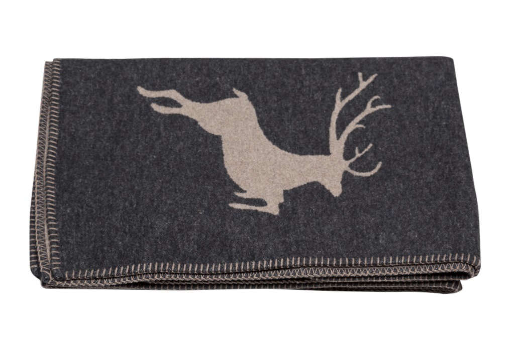 Image of DAVID FUSSENEGGER Wohndecke, mit Hirschmotiv - Made in Austria bei Ackermann Versand Schweiz