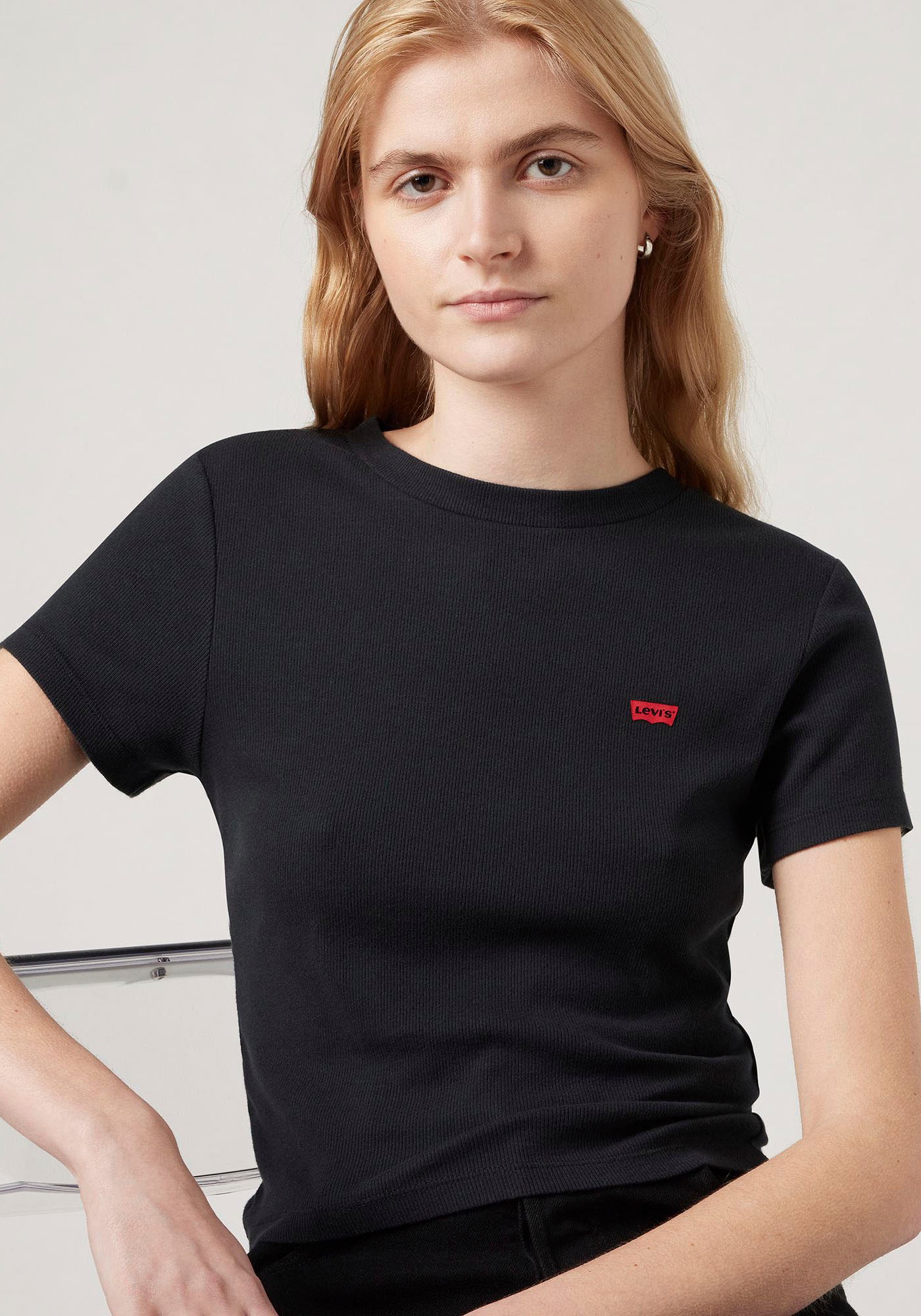 Levi's® T-Shirt »ESSENTIAL SPORTY«, in Feinripp- Qualität