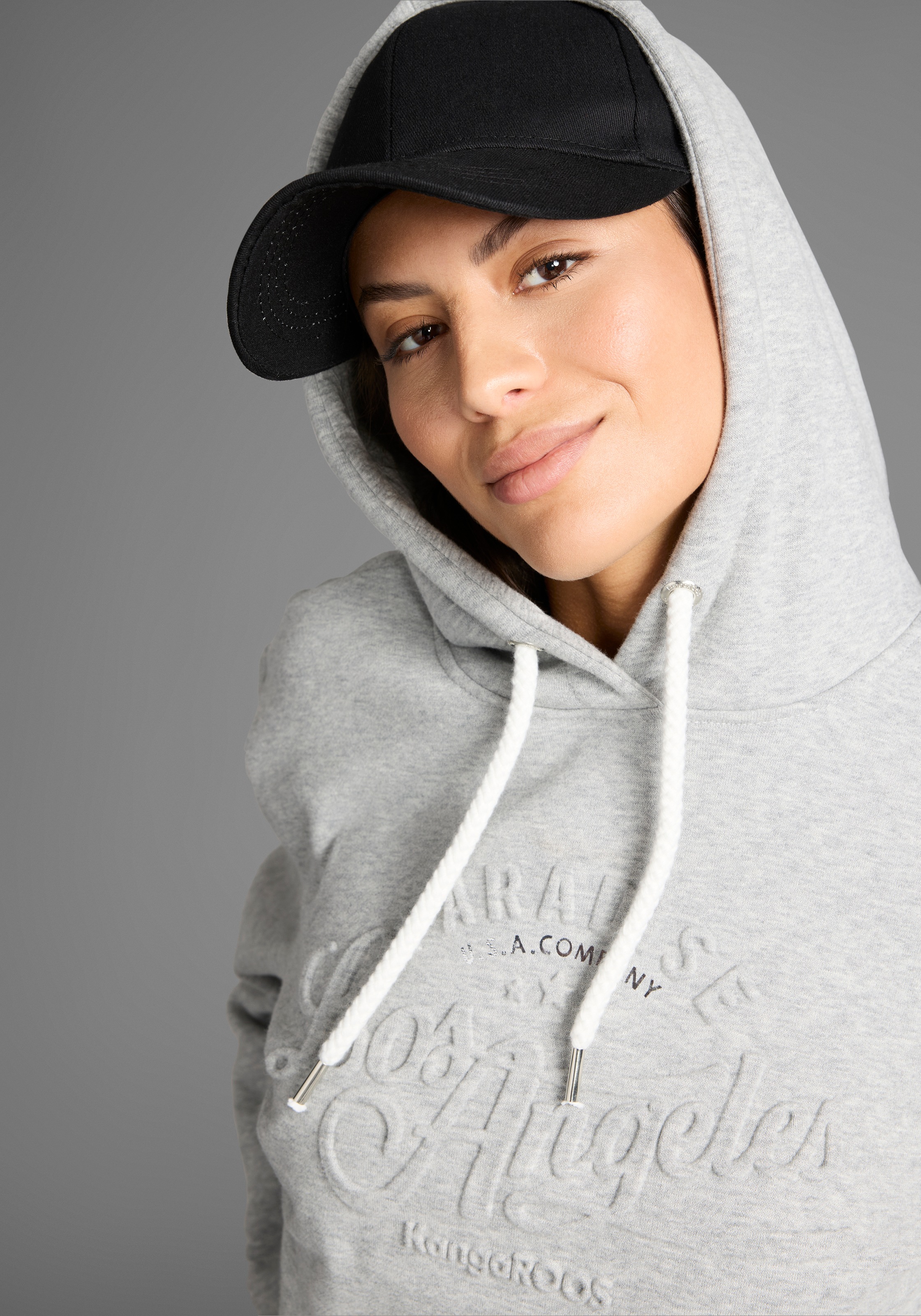 KangaROOS Kapuzensweatshirt, mit gestanztem Druck