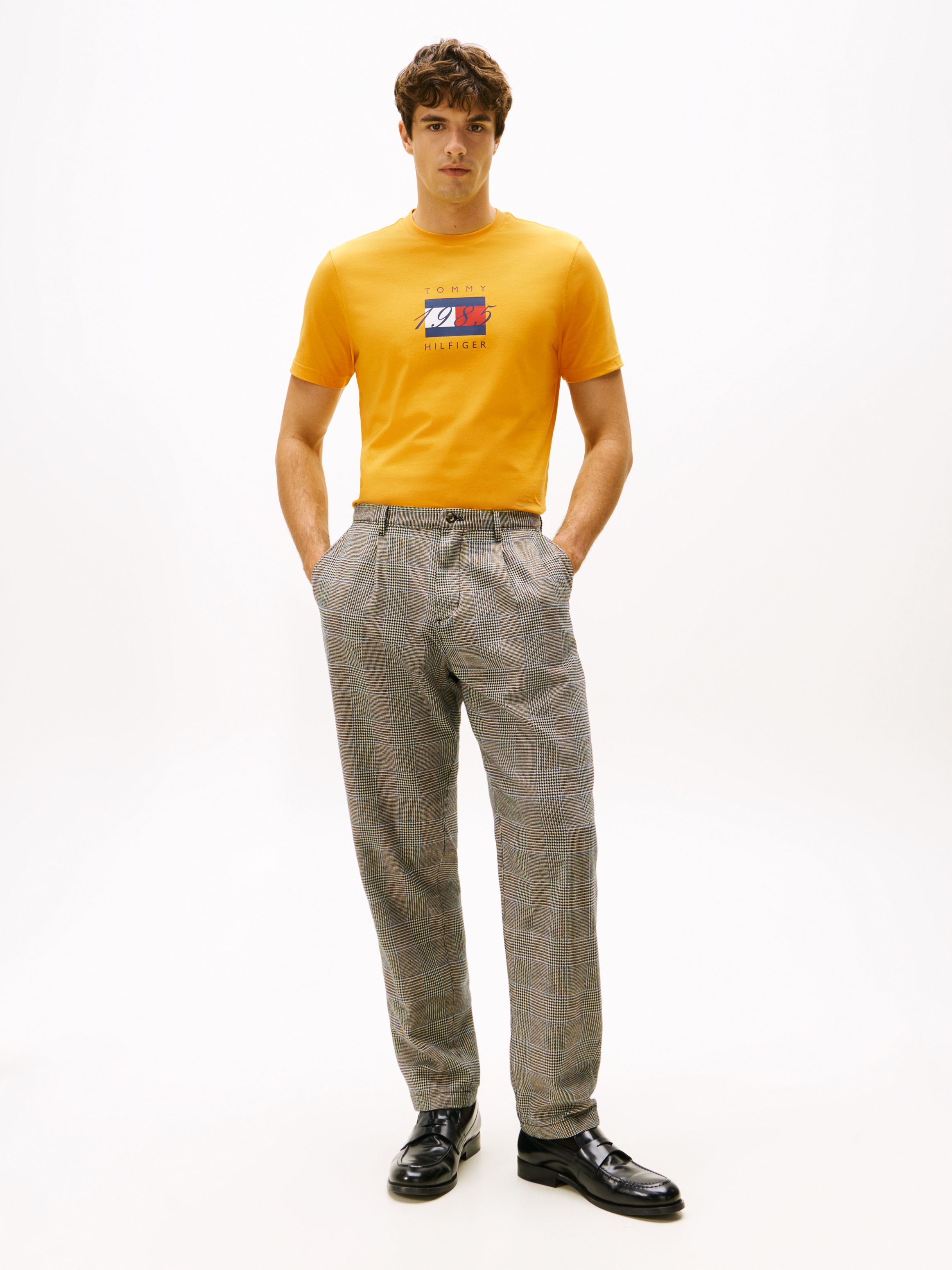 Tommy Hilfiger T-Shirt »LINEAR FLAG GRAPHIC«, Rundhals, regular fit, Jersey