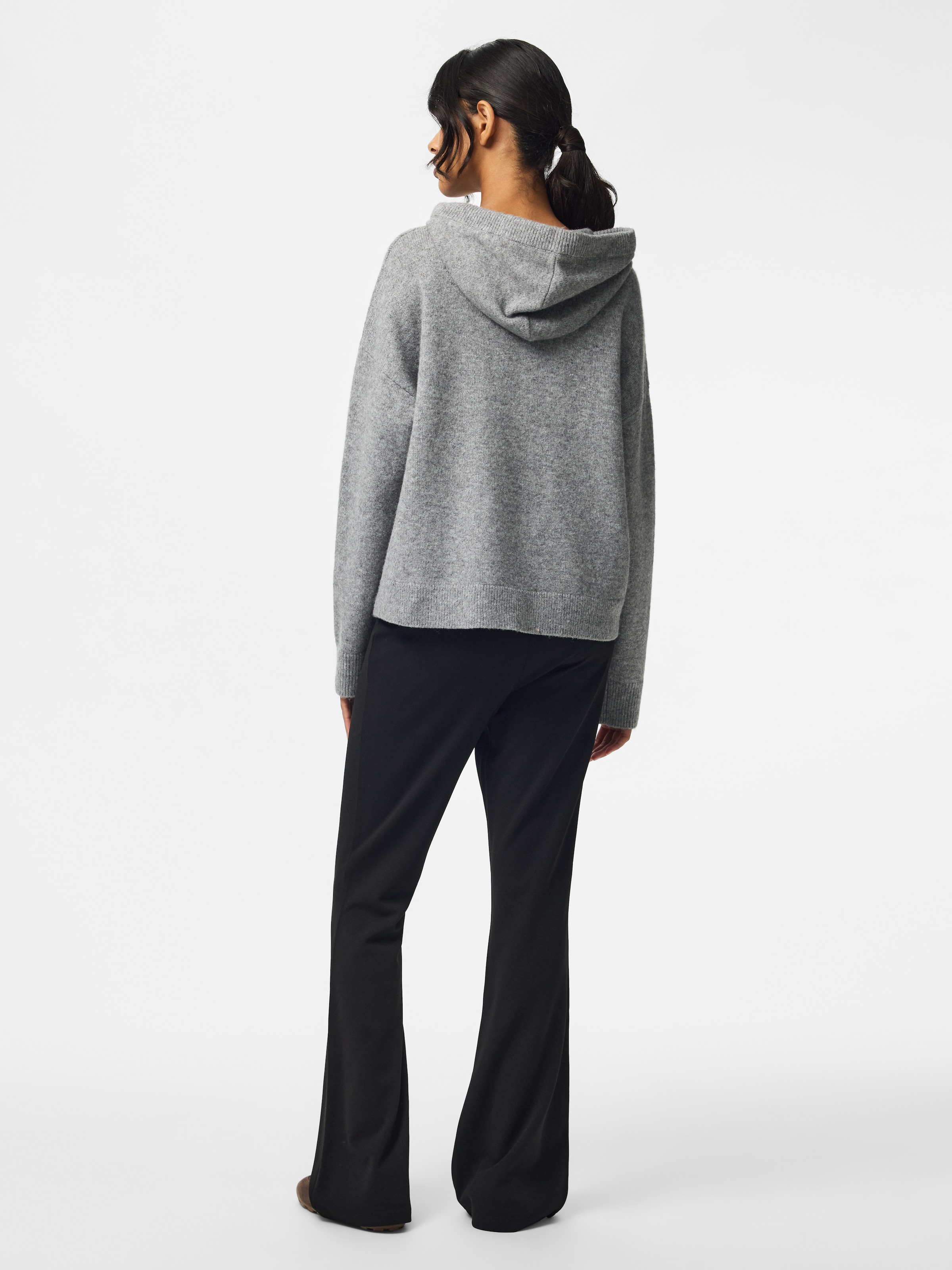 pieces Pull à capuche »PCMALOU LS KNIT HOODIE NOOS BC« Materialmix, mit Wolle und Stretch, slim fit