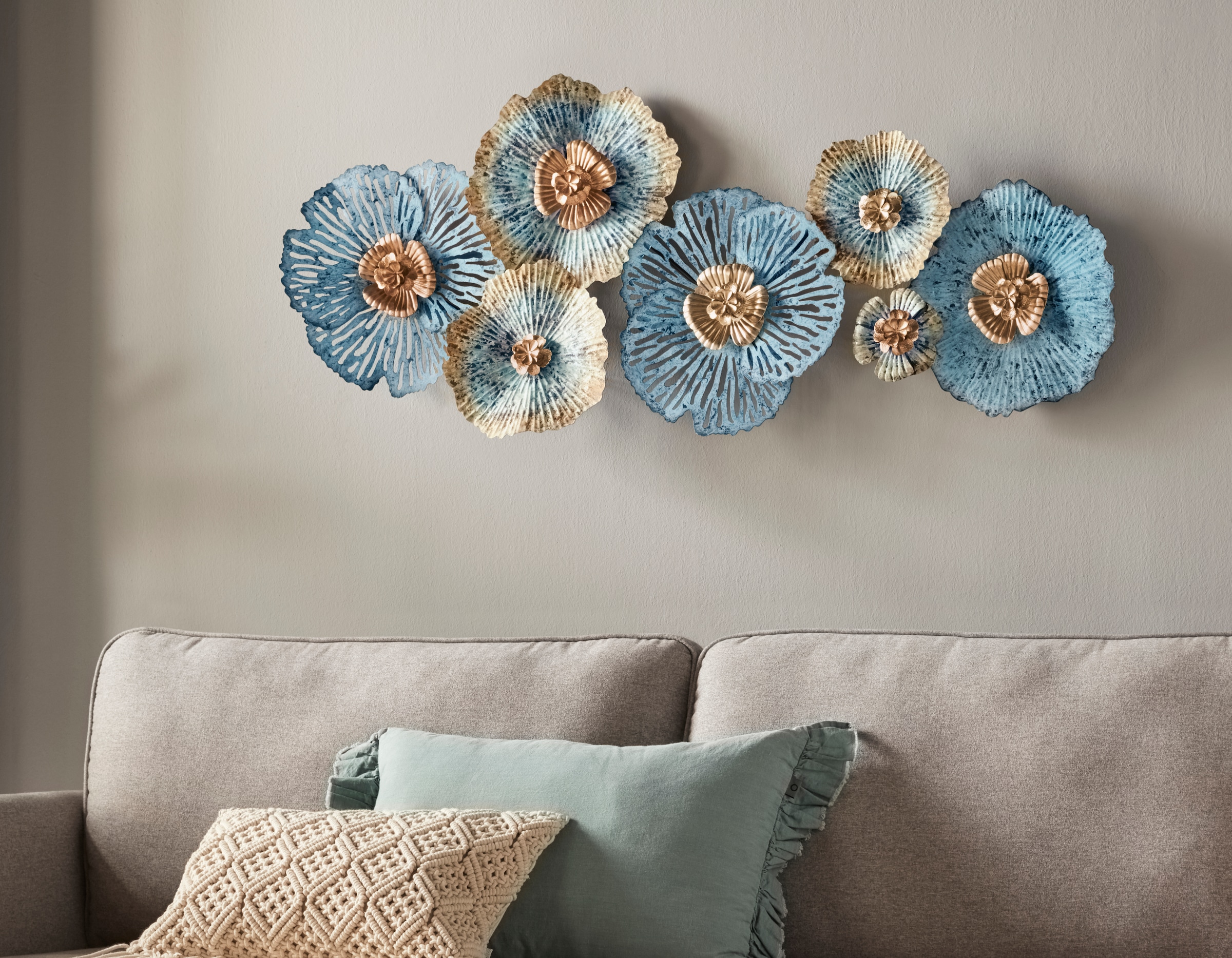 ♕ Home affaire Wanddekoobjekt »Blüten«, Wanddeko, aus Metall, bestehend aus  7 Blüten versandkostenfrei auf